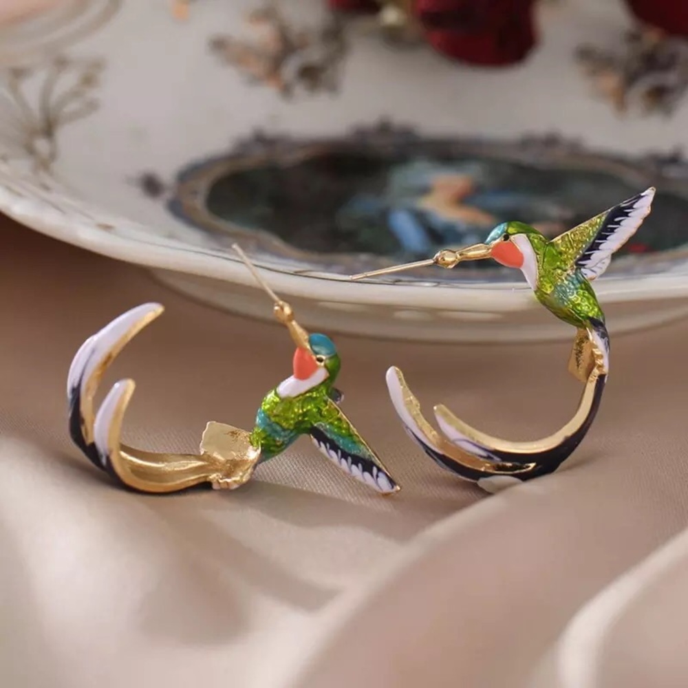 “A Hummingbird’s Flight” Dainty Unique Colorful Beautiful Stud Animal Earrings - Picture 4 of 6